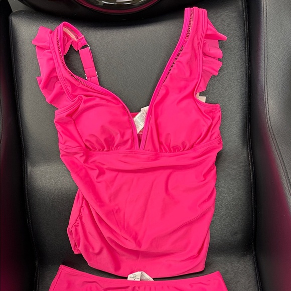 Cupshe Pink Ruffle Bikini Set - Picture 2 of 8